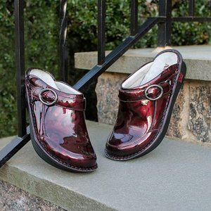 NEW - Alegria - Seville - Garnet Mantle Clogs - Size 42 - SEE Sizing Photo